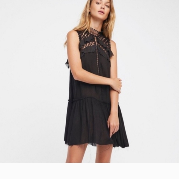 Free People Dresses & Skirts - Free People Jolie Mini Dress in Black Small Sleeveless Raw Edge Hem Lace Neck XS
